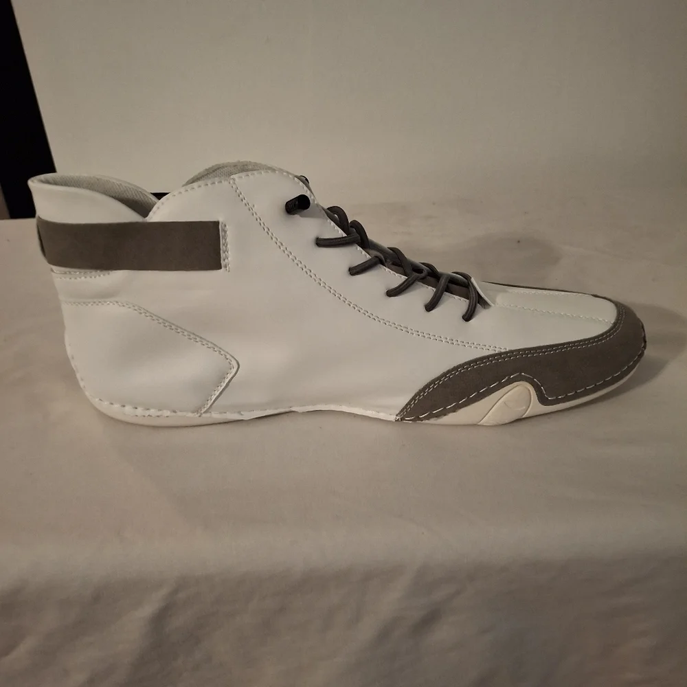 Men's LQEBK White and Gray Athletic Shoes